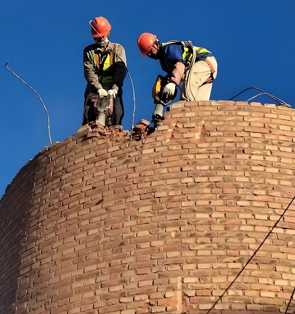 煙囪拆除專業(yè)團(tuán)隊(duì)，精準(zhǔn)拆除各類煙囪！